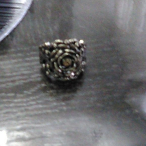 Ring - Picture 2 of 3
